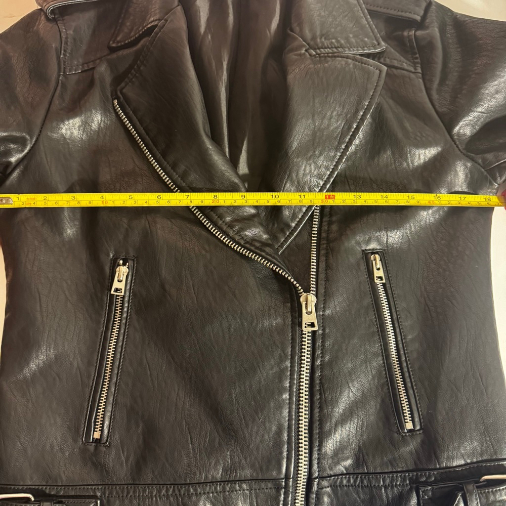 Size 6 Topshop Black Faux Leather classic Moto Jacket pockets Zippers Unisex - Picture 10 of 12